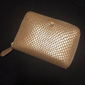 Kelly Wynne Mini Money Maker Gold Wallet- GUC